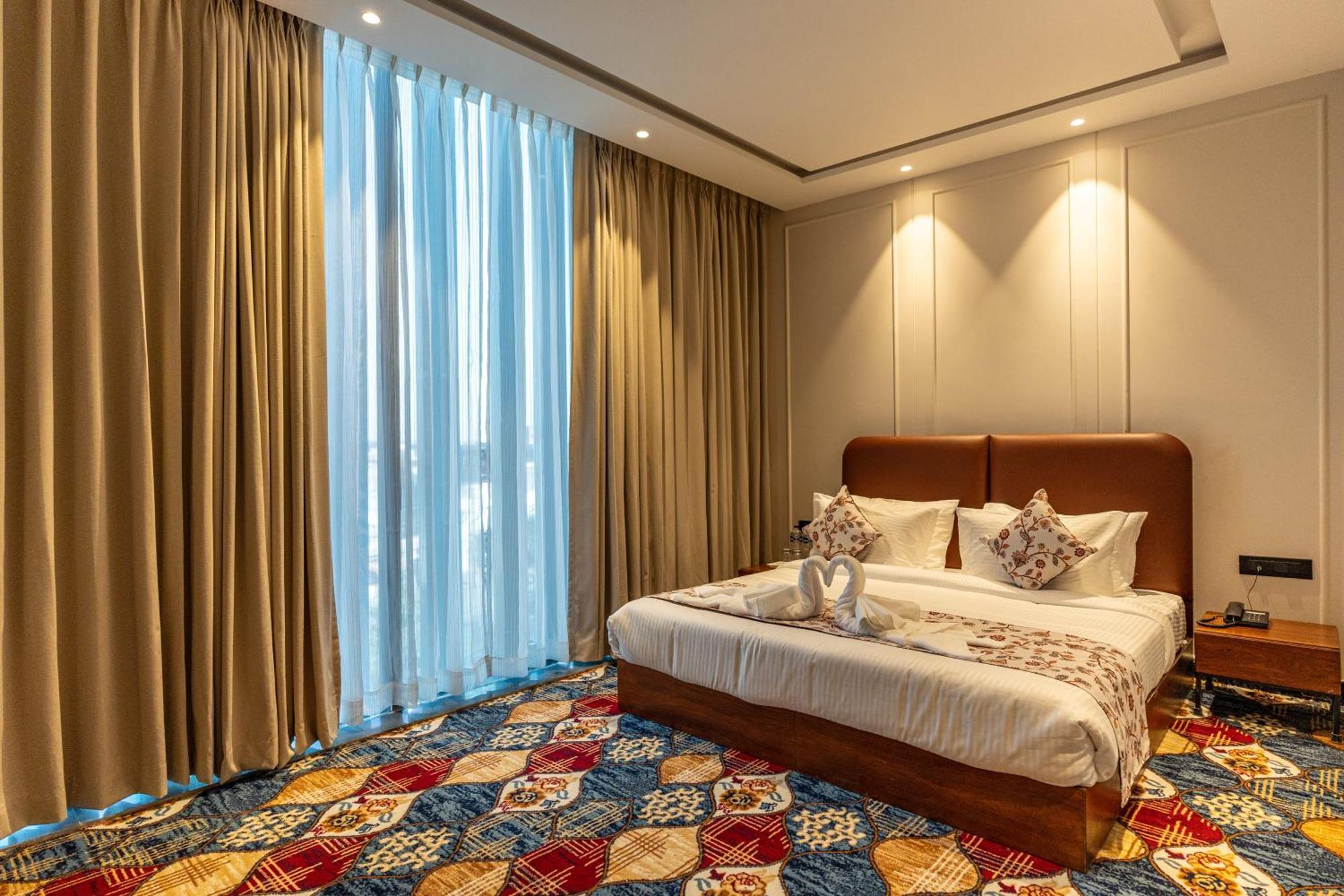 City Klyde Inn Amritsar Esterno foto