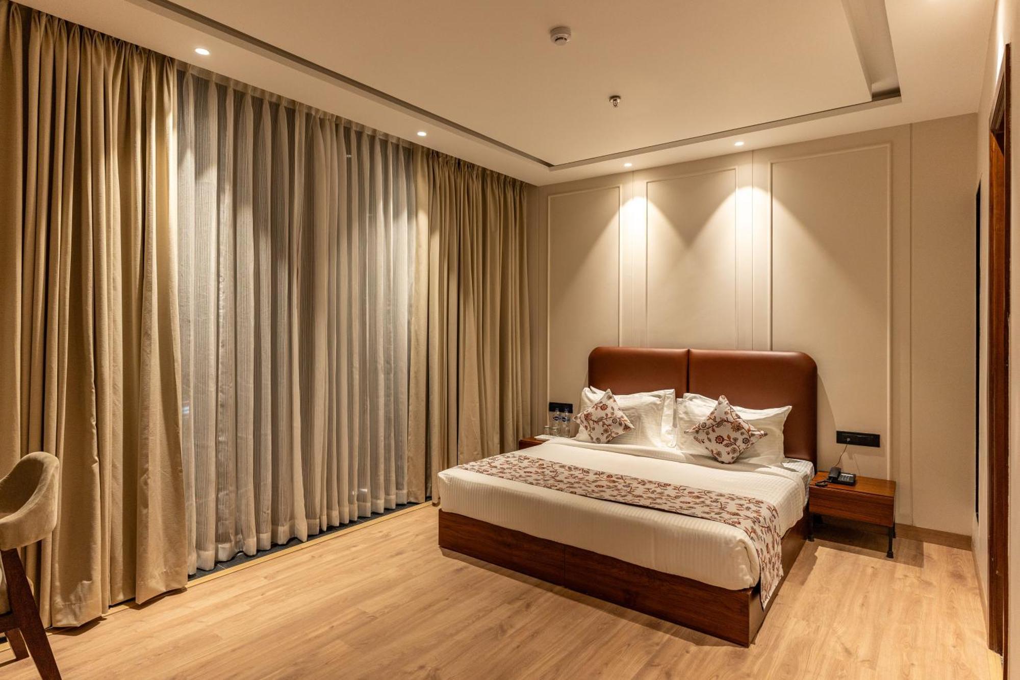 City Klyde Inn Amritsar Esterno foto