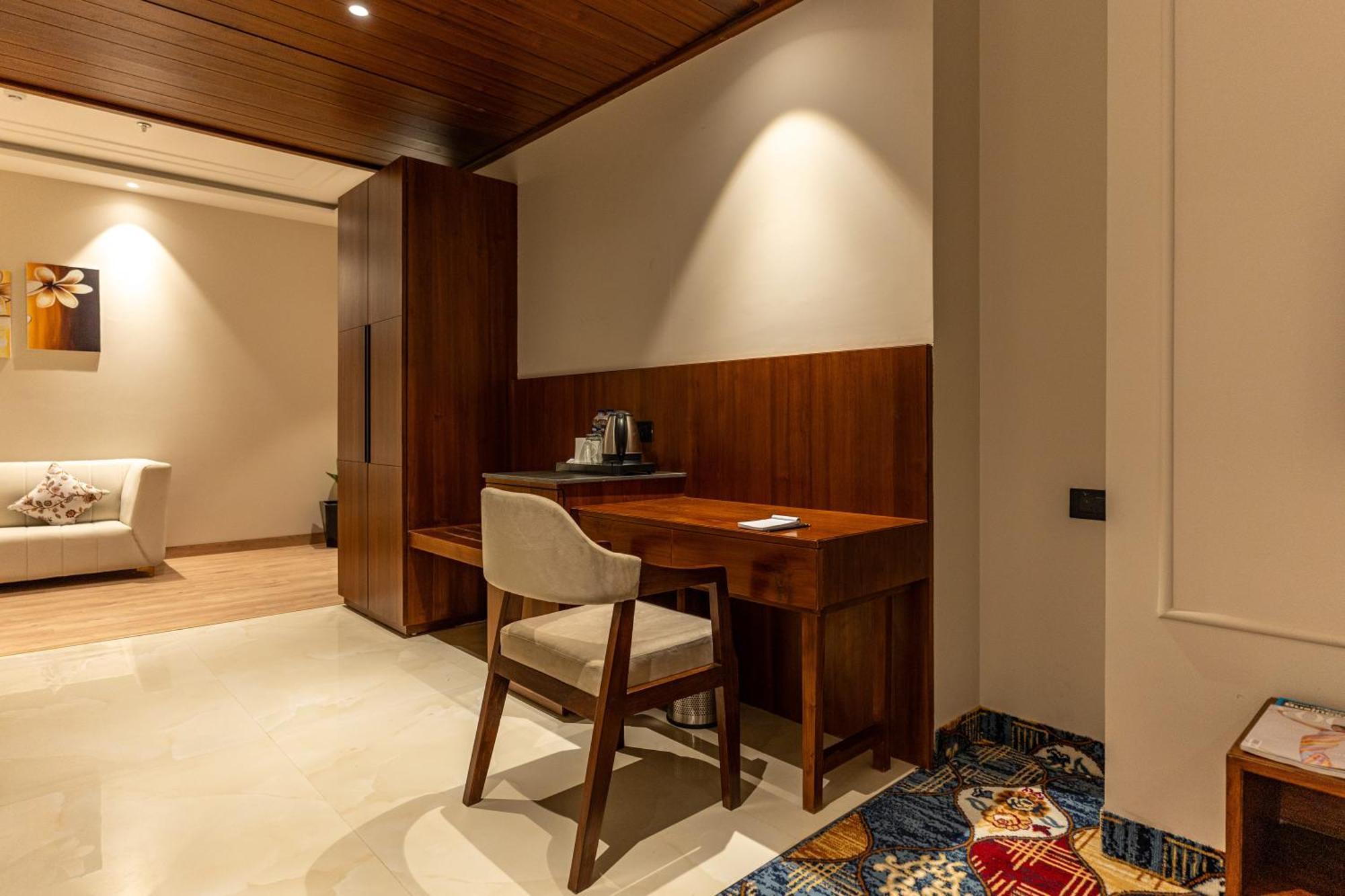 City Klyde Inn Amritsar Esterno foto