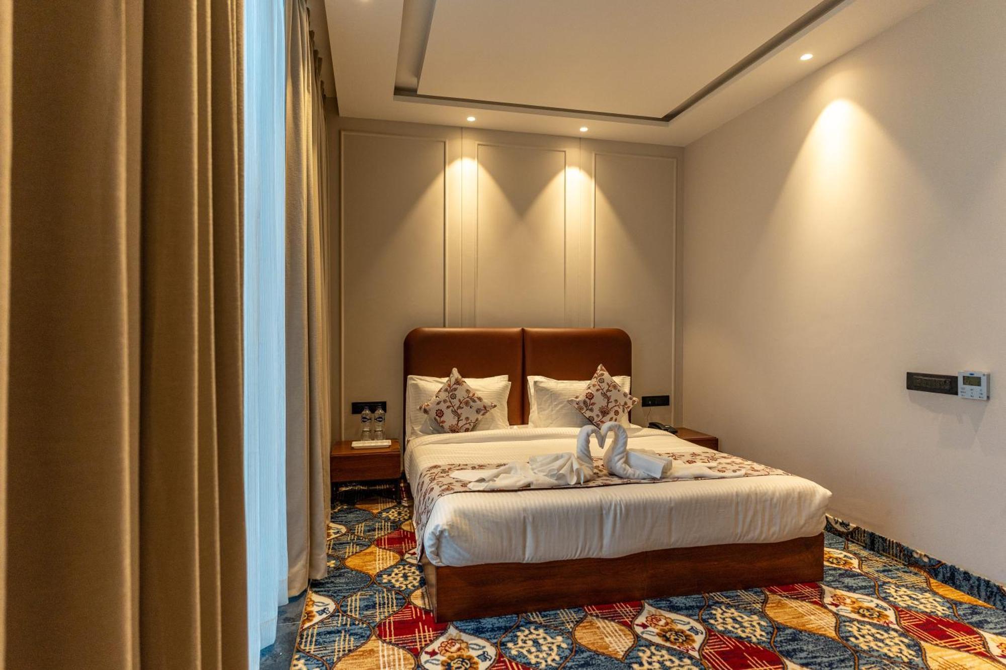 City Klyde Inn Amritsar Esterno foto