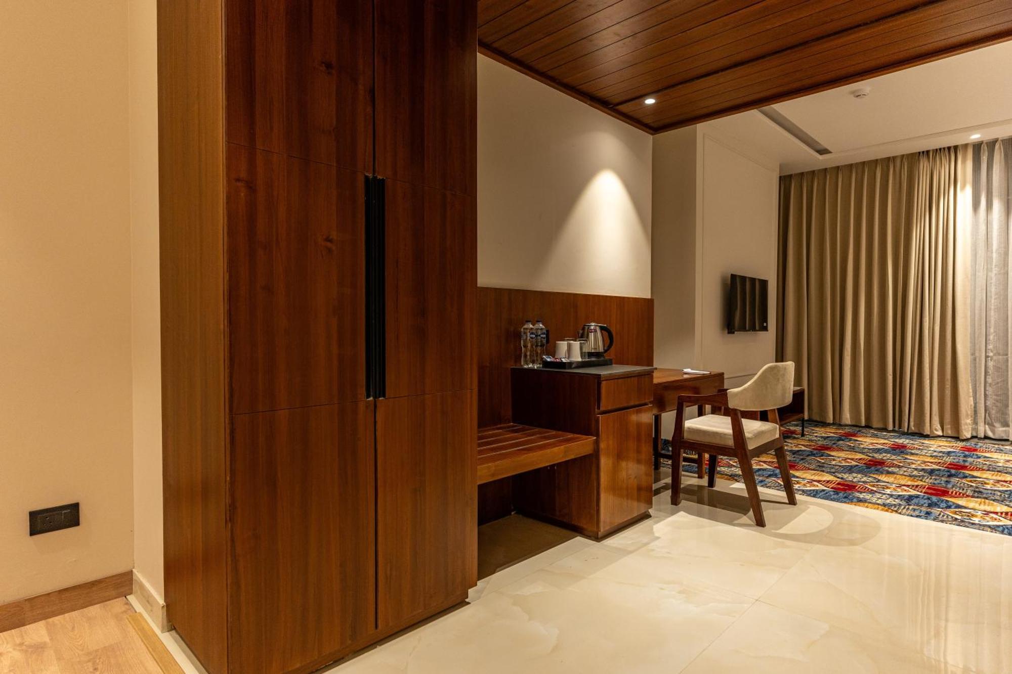 City Klyde Inn Amritsar Esterno foto